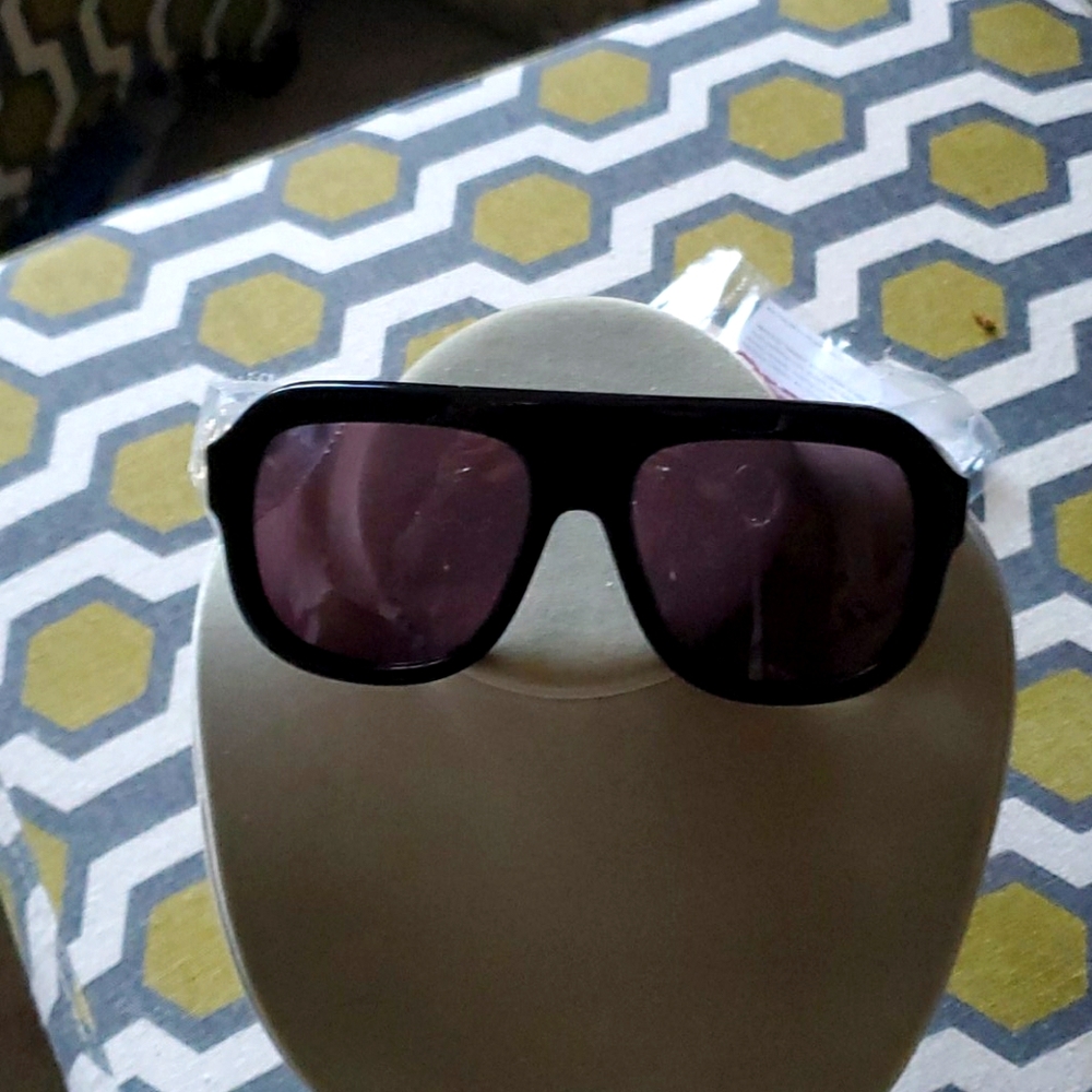 Stella Mccarthy sunglasss black polarized firm sorry lowered their 400 plus